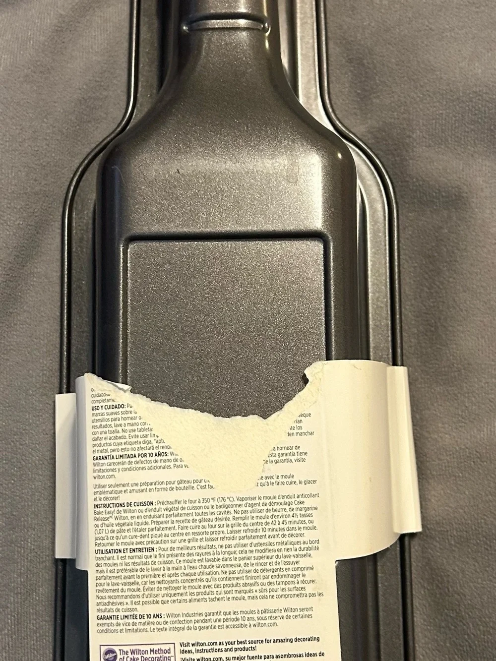 Retired Wilton Wine Bottle Cake Pan NWT